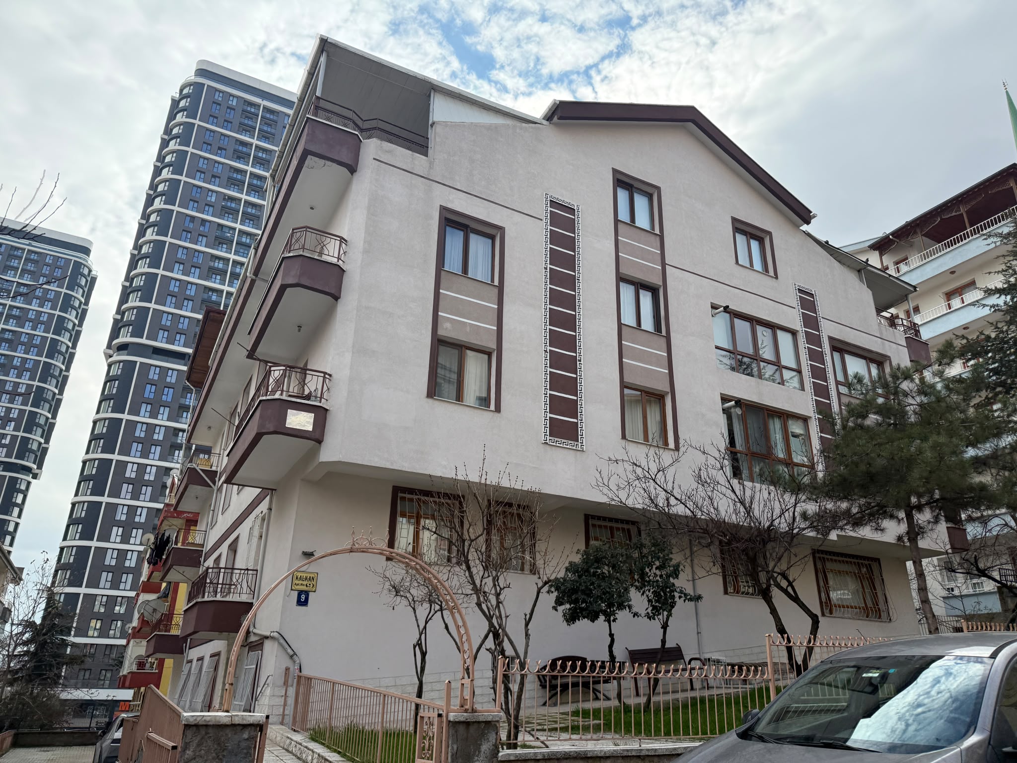 Balkan Apartmanı 4