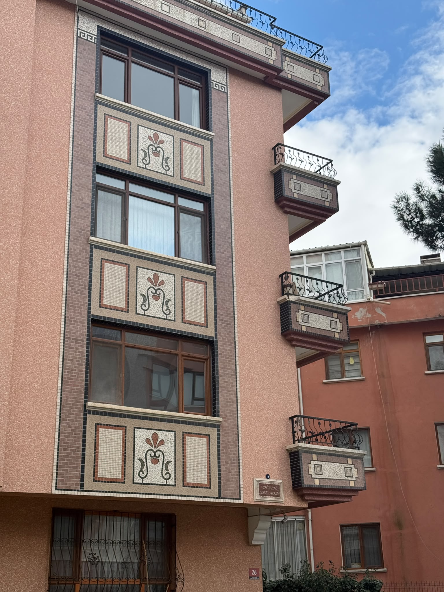 Divan Apartmanı Yunus Emre 1